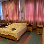 Airport Szallo Hotel Tokol