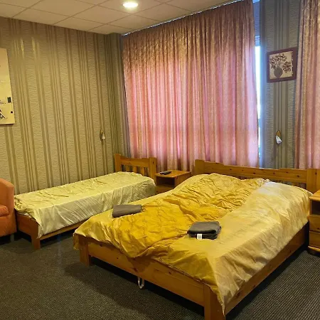 Hotel Airport Szallo 3*