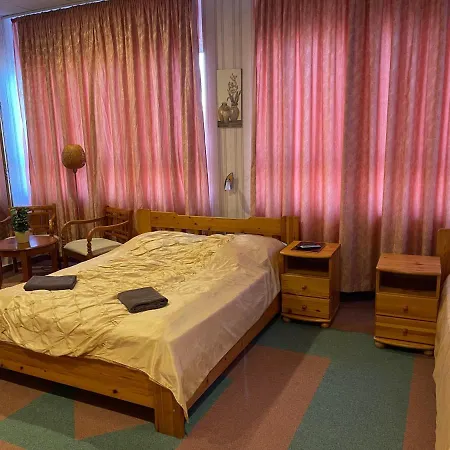 Airport Szálló Hotel Tokol