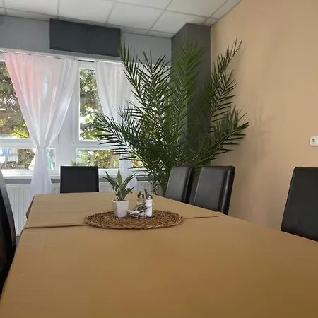 Szálloda Airport Szálló Tokol