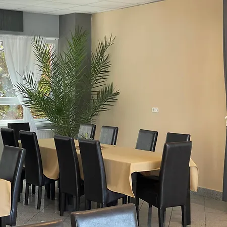 Szálloda Airport Szálló Tokol