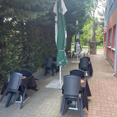 Hotel Airport Szallo