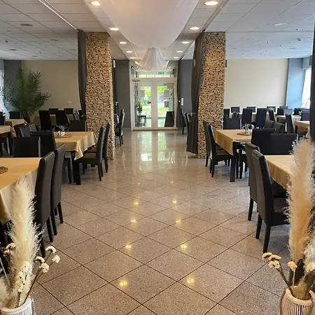 Airport Szallo Ξενοδοχείο